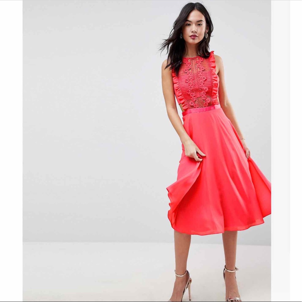 🛍SOLD🛍 Lace Pinafore Pleated Midi Dress